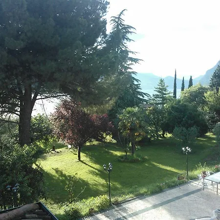 Bredina Hotel Sale Marasino