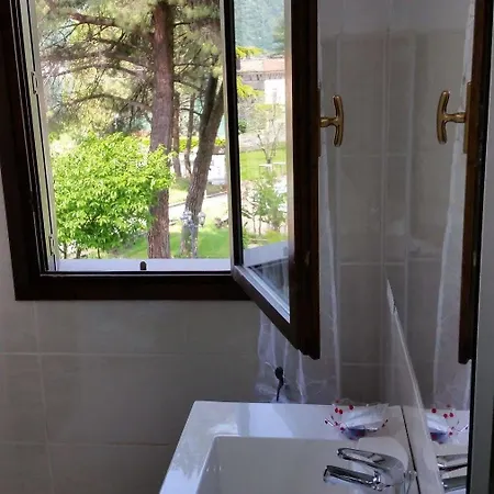 Hotel Bredina 3*