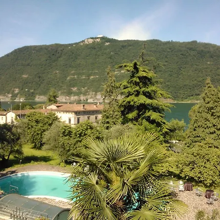 Hotel Bredina 3*